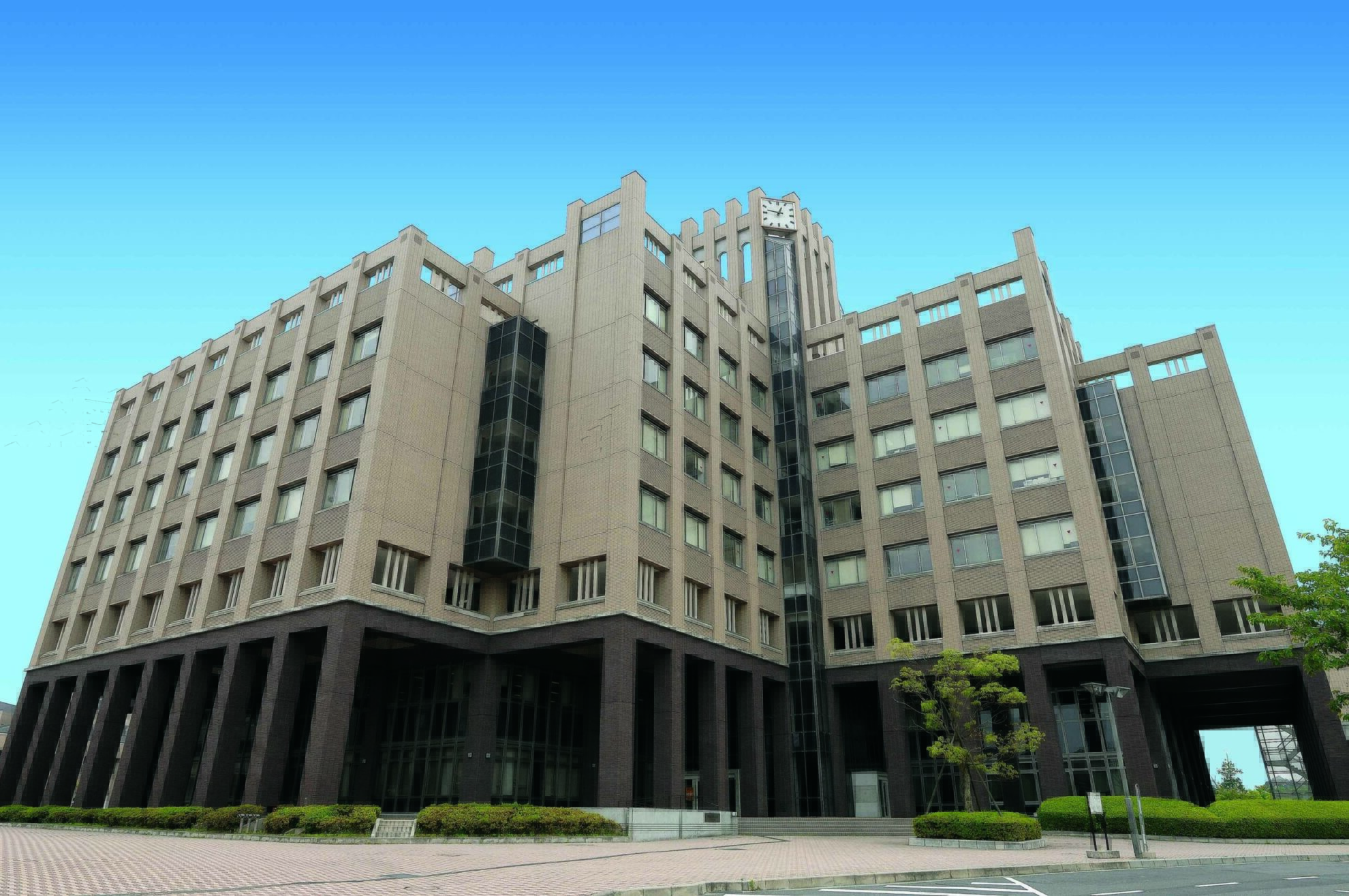 3キャンパス図書館特集 Bkc編 立命館大学新聞社