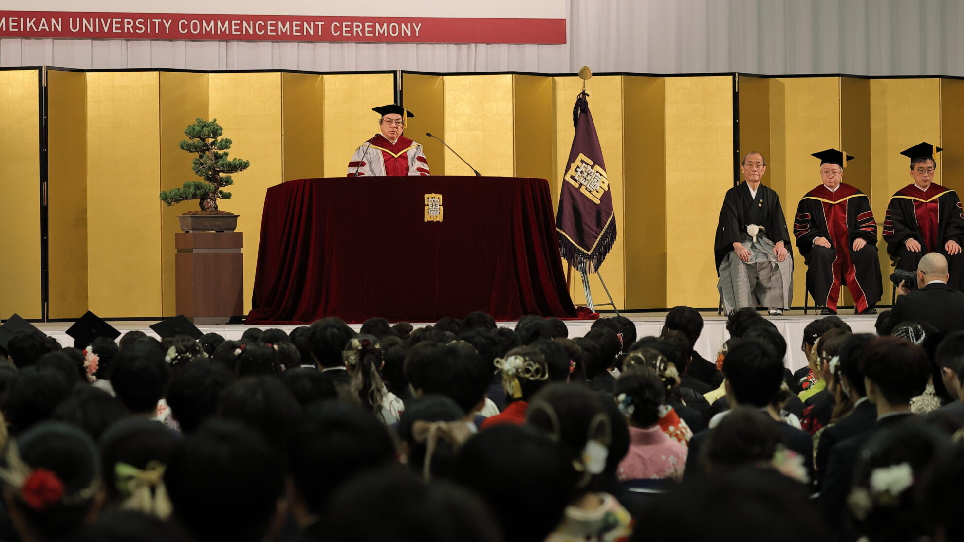 コロナ禍乗り越え新たな一歩 本学で卒業式開催 - 立命館大学新聞社